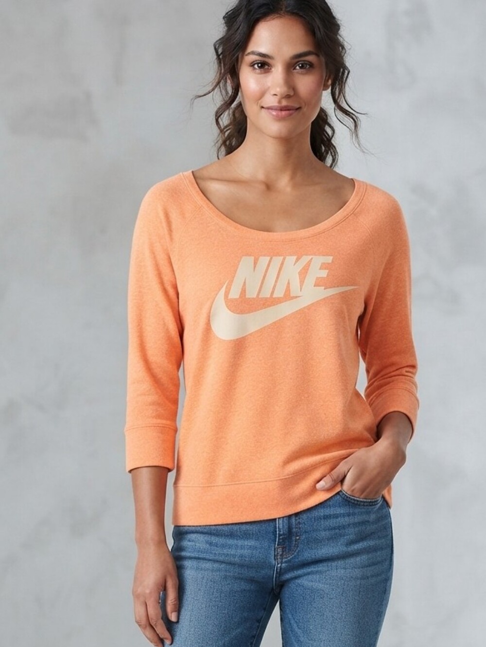 Nike Women's Peach-Orange Scoop Neck Logo Pullover Top Athletic Casual Small